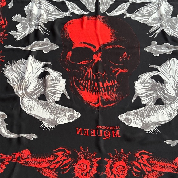 Alexander McQueen Silk Black and Gray Skull Scarf With Koi Fish 51.18 X 51.18 - Picture 4 of 12